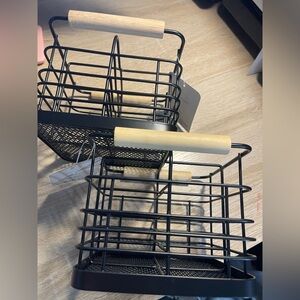 2 Brightroom Wire Baskets 6 1/2 L X 6in W X 5in H (15)